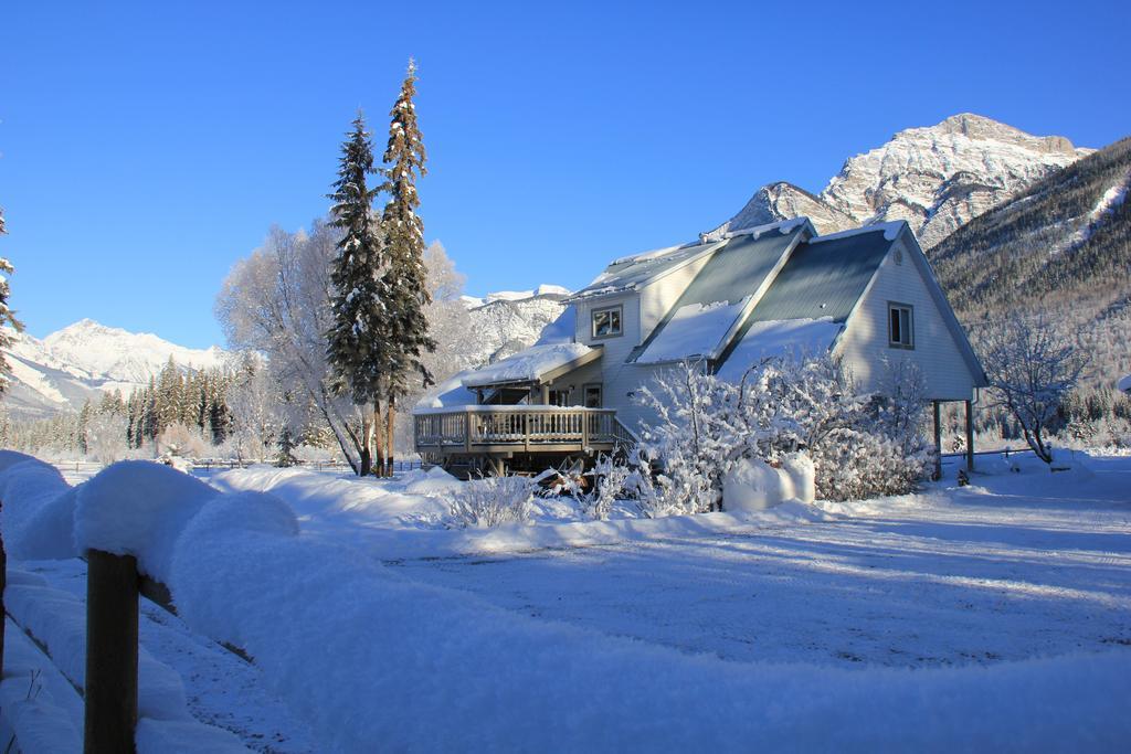 Bear Paw Lodge Golden Exterior foto
