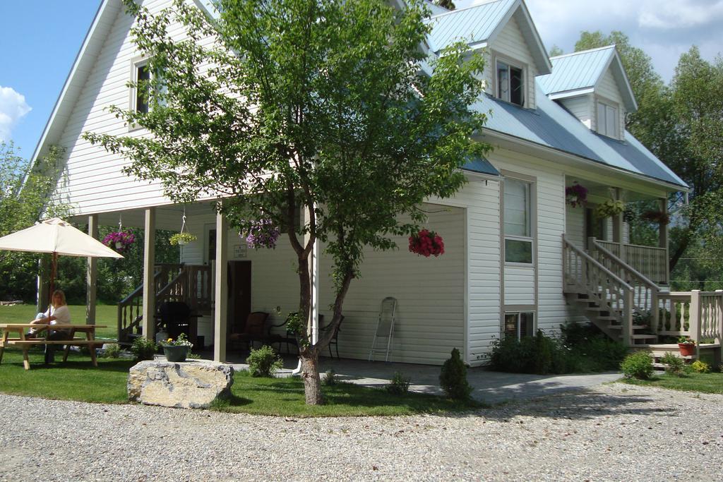 Bear Paw Lodge Golden Exterior foto